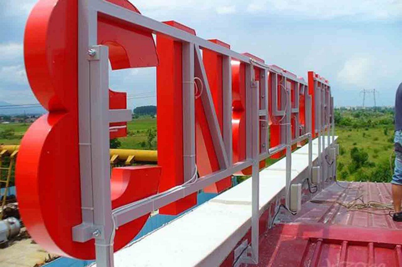 Mẫu biển quảng cáo chữ nổi 