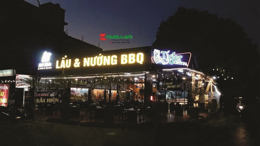 Biển quảng cáo chữ nổi có đèn