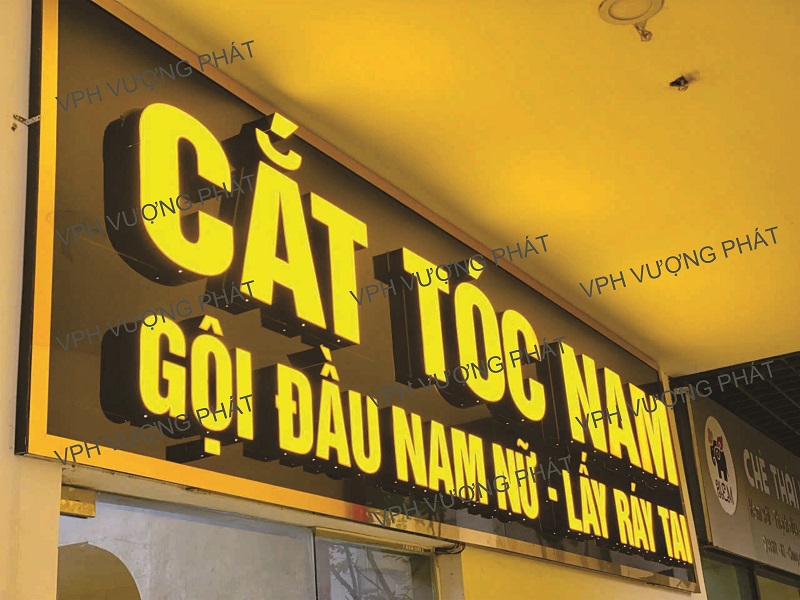 Chữ nổi mica có đèn cửa hàng tóc